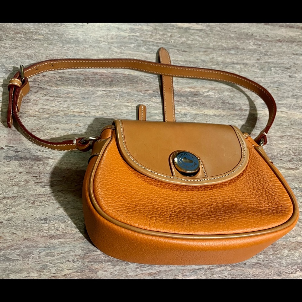 Dooney & Bourke pebble grain satchel - Picture 3 of 16